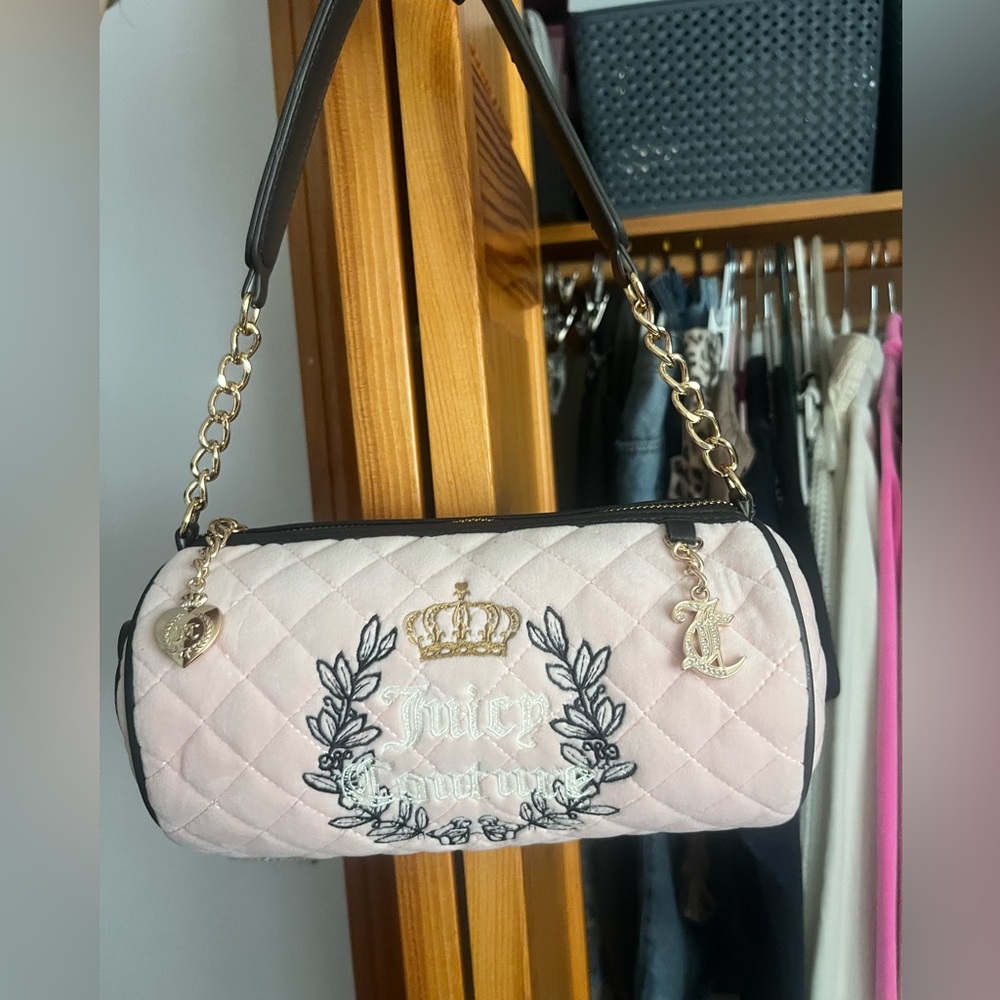 🩷🤎Juicy Couture Pink Barrel Bag🤎🩷